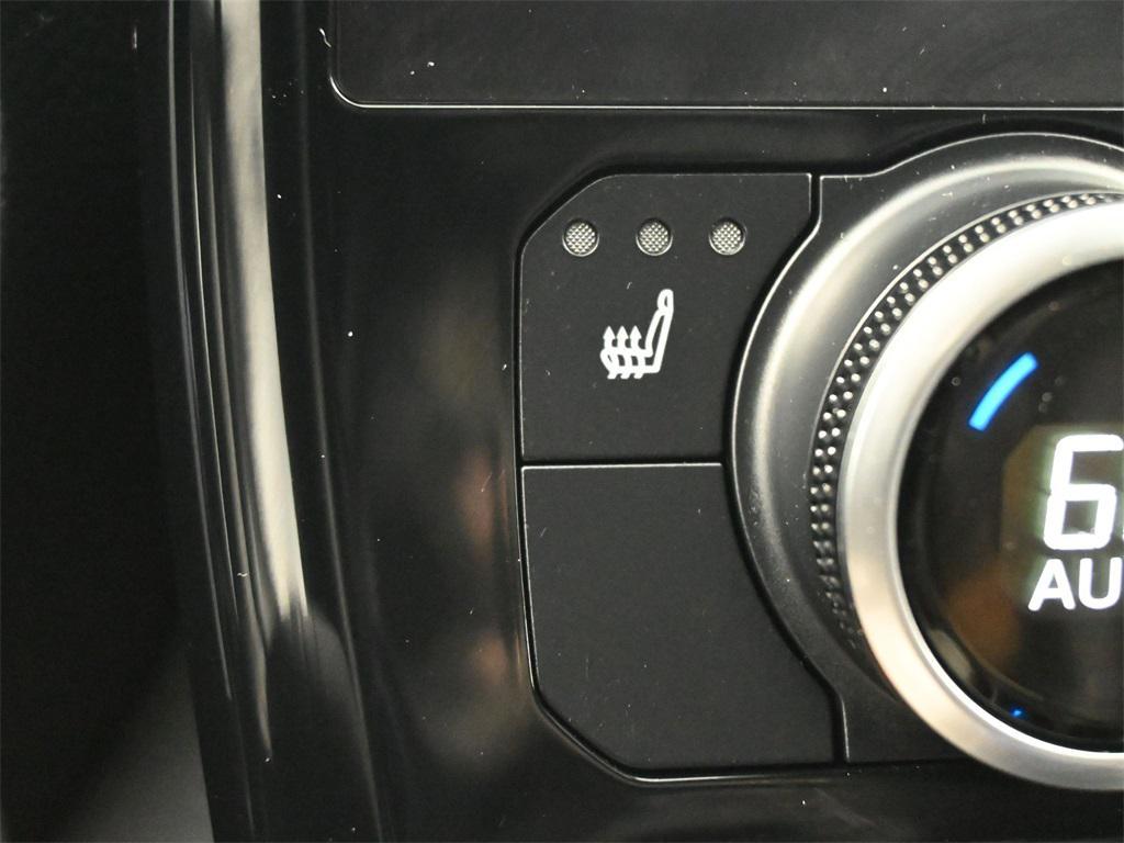 used 2023 Toyota Highlander car, priced at $38,750