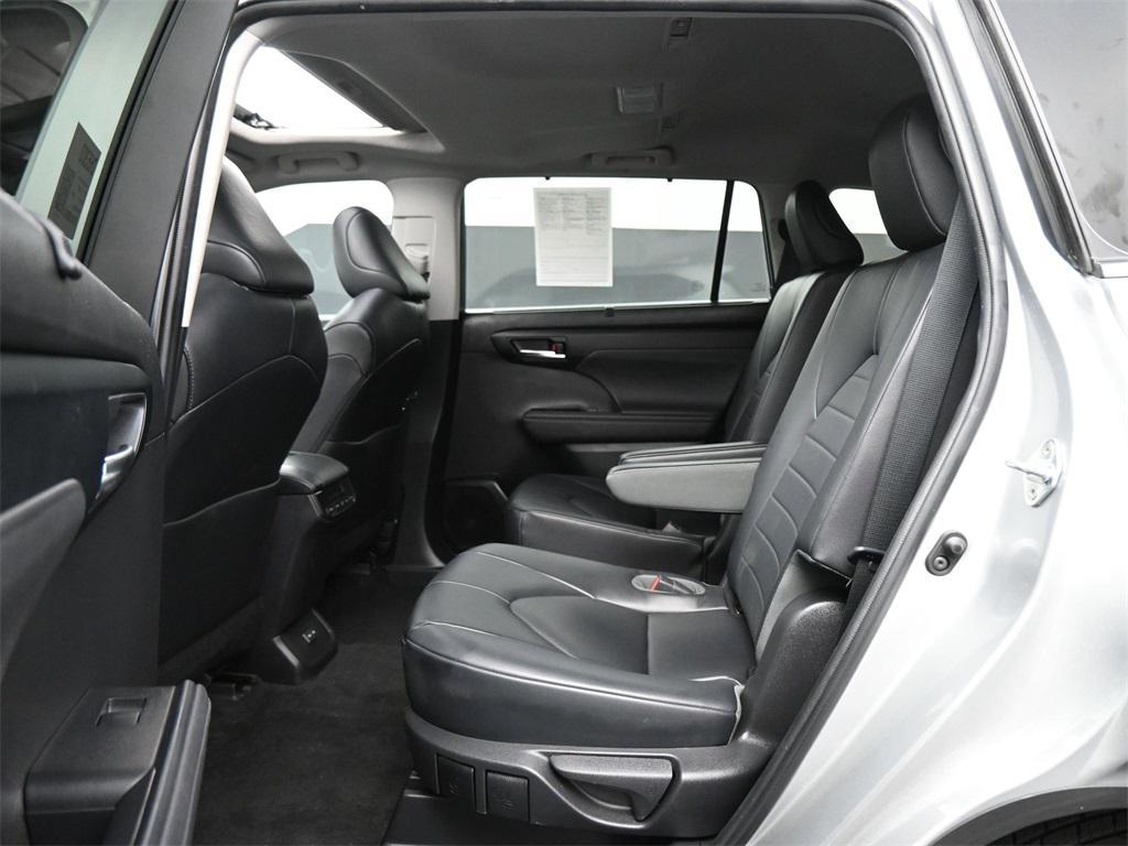 used 2023 Toyota Highlander car, priced at $38,750