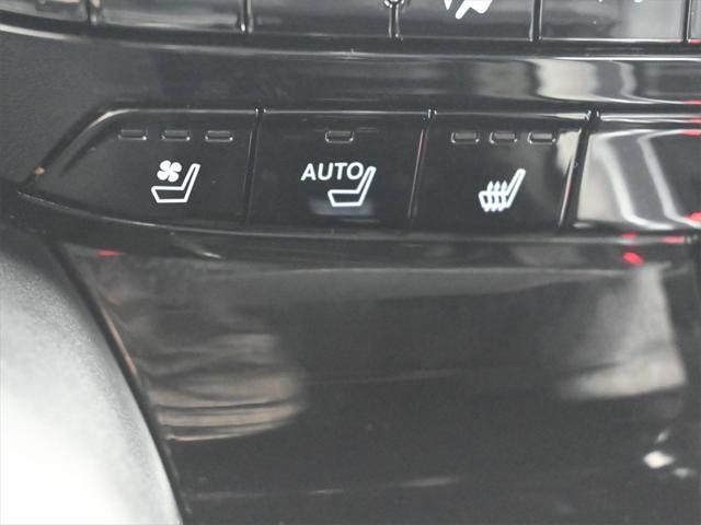 used 2022 Acura MDX car, priced at $42,597