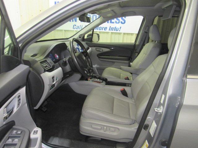 used 2022 Honda Pilot car, priced at $36,997