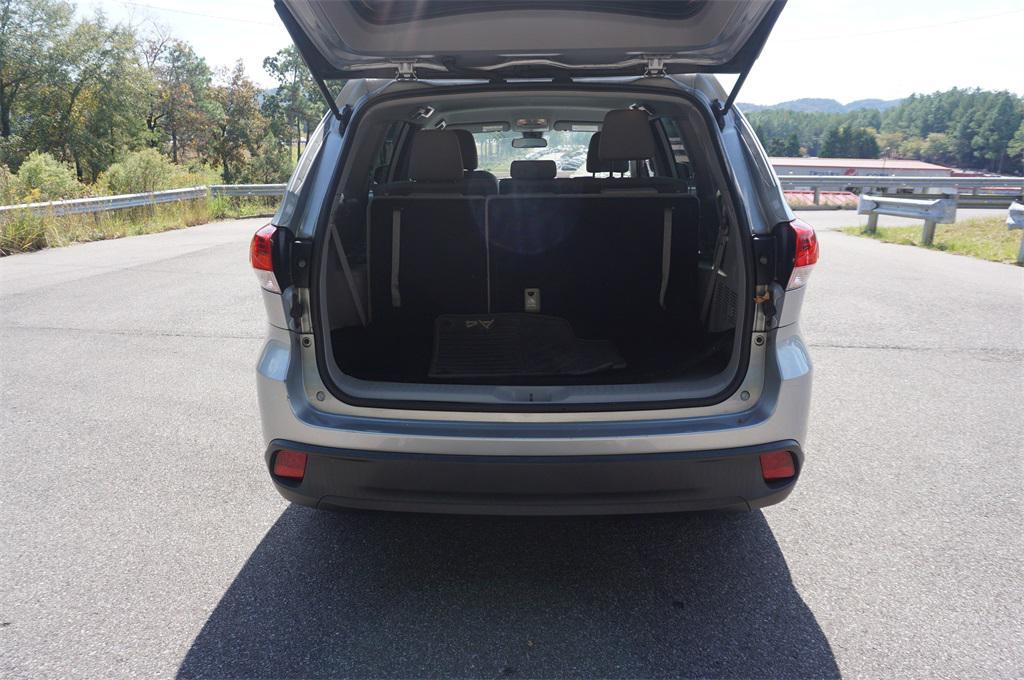 used 2018 Toyota Highlander car, priced at $21,250
