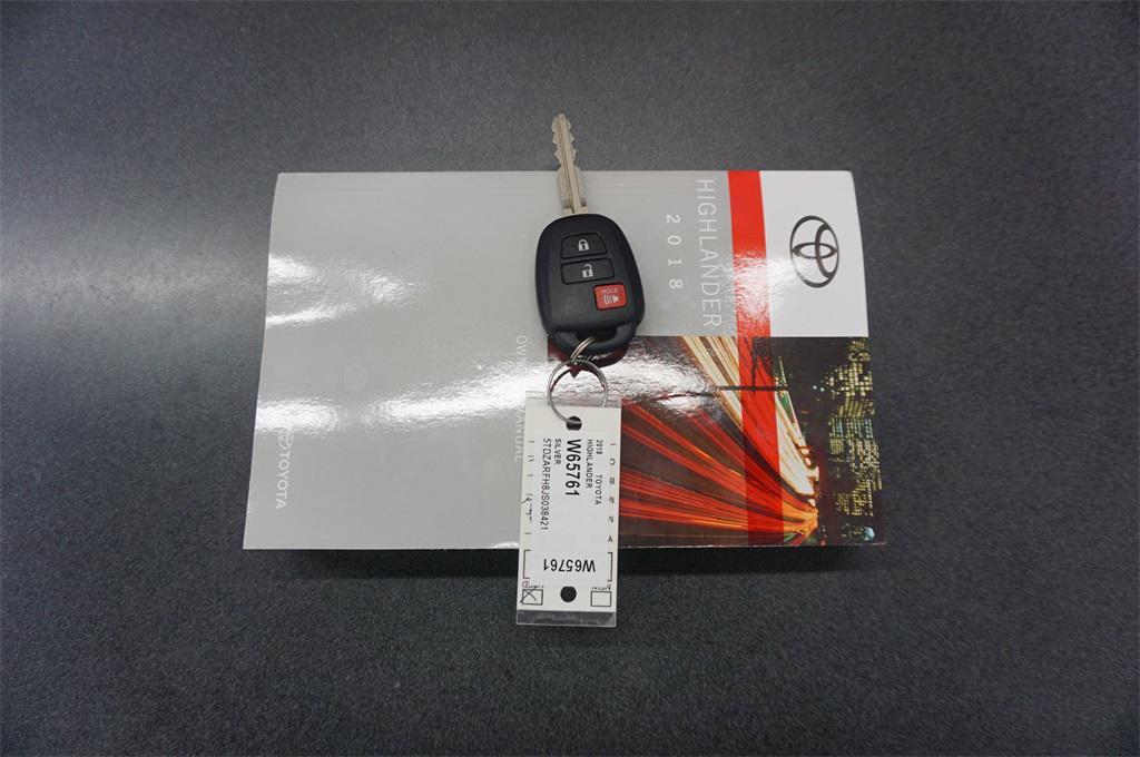 used 2018 Toyota Highlander car, priced at $21,250