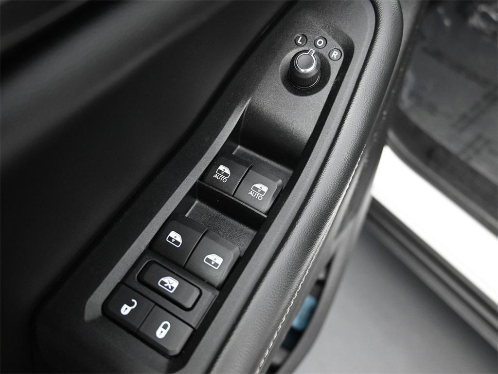used 2023 Jeep Grand Cherokee L car, priced at $30,250