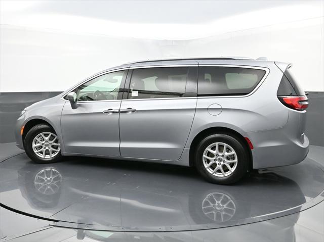 used 2021 Chrysler Pacifica car, priced at $20,997