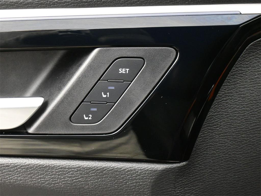 used 2023 Mitsubishi Outlander PHEV car, priced at $28,250