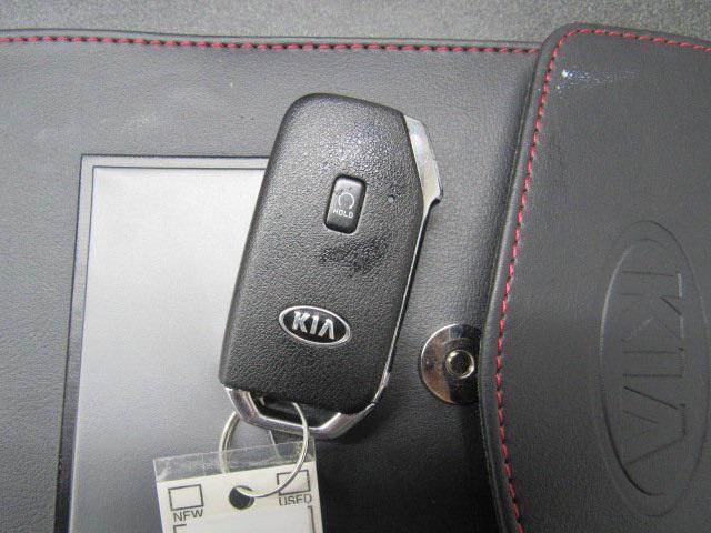 used 2021 Kia Sorento car, priced at $24,997