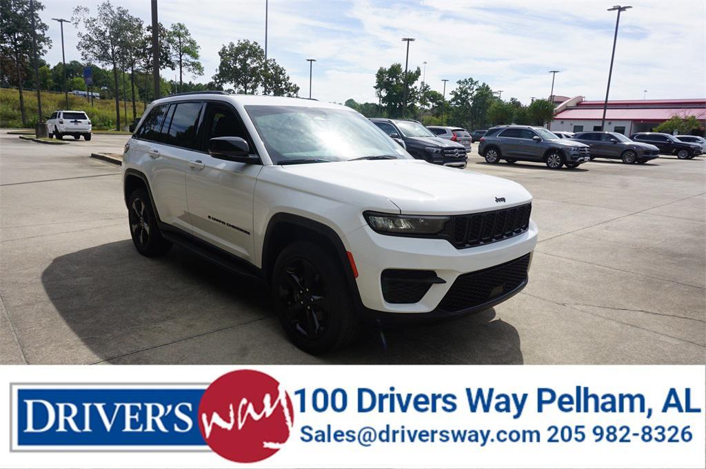 used 2023 Jeep Grand Cherokee car, priced at $31,000