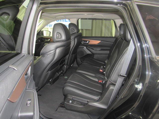 used 2022 Acura MDX car, priced at $40,997