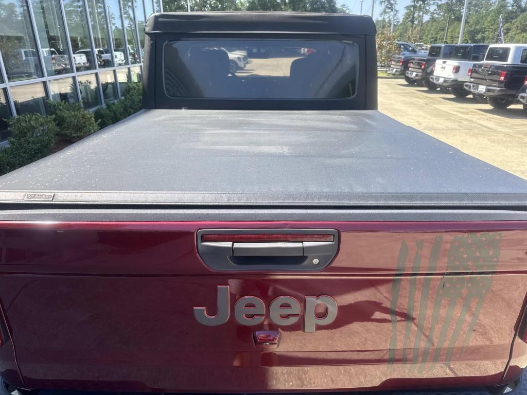 used 2022 Jeep Gladiator car, priced at $33,998