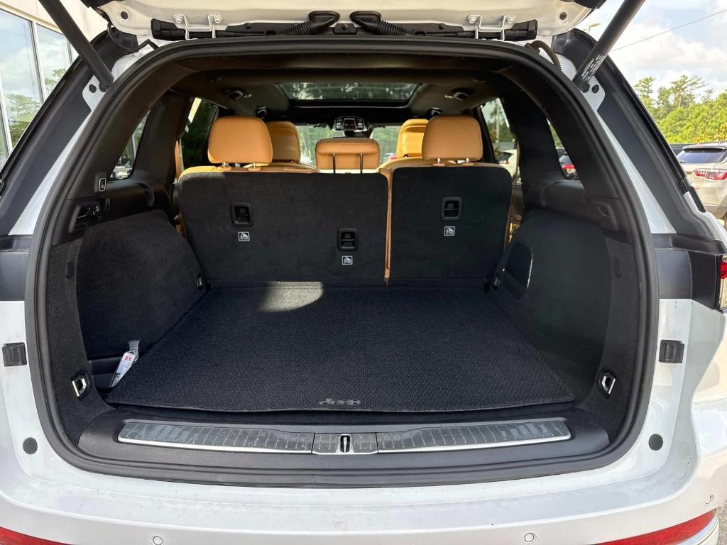 used 2022 Jeep Grand Cherokee car, priced at $46,980