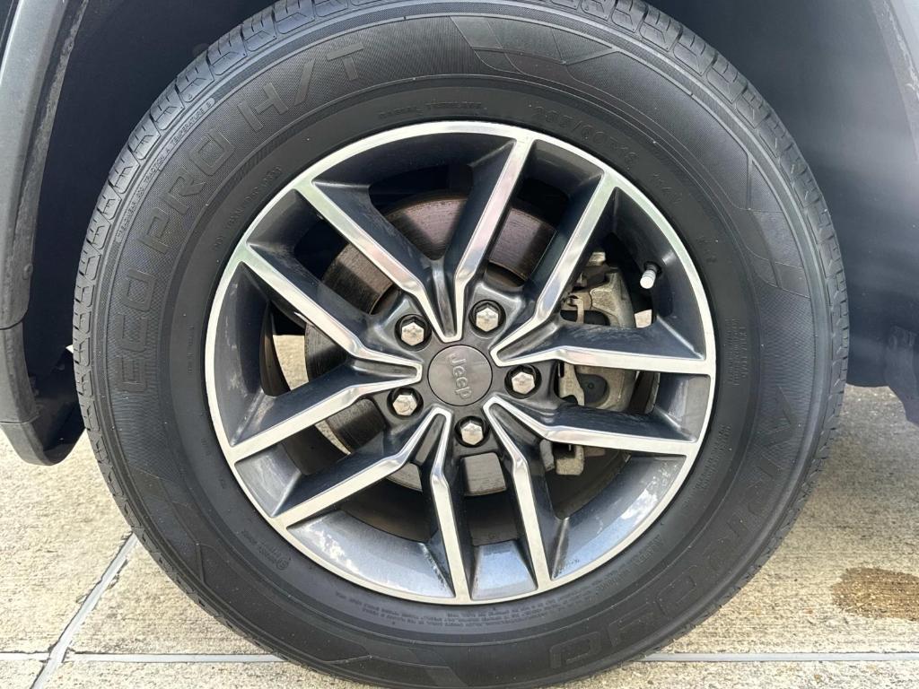 used 2019 Jeep Grand Cherokee car, priced at $19,998