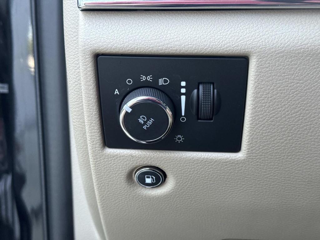 used 2021 Jeep Grand Cherokee car, priced at $20,998