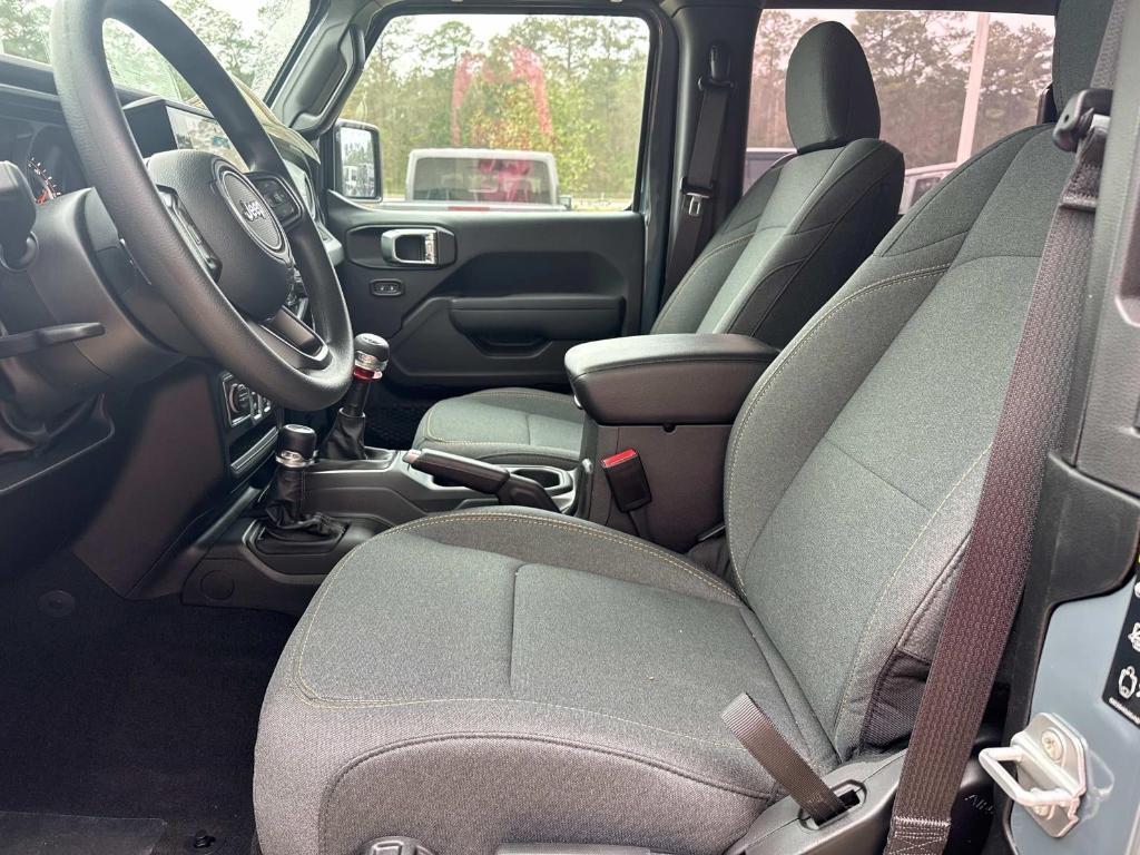 new 2025 Jeep Wrangler car, priced at $33,680