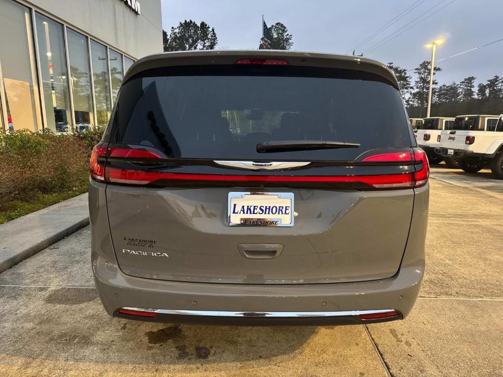 new 2025 Chrysler Pacifica car, priced at $43,900