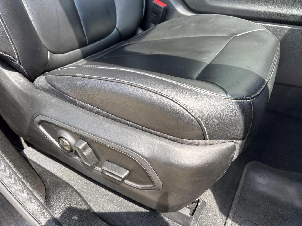 used 2023 Jeep Grand Cherokee car, priced at $28,498