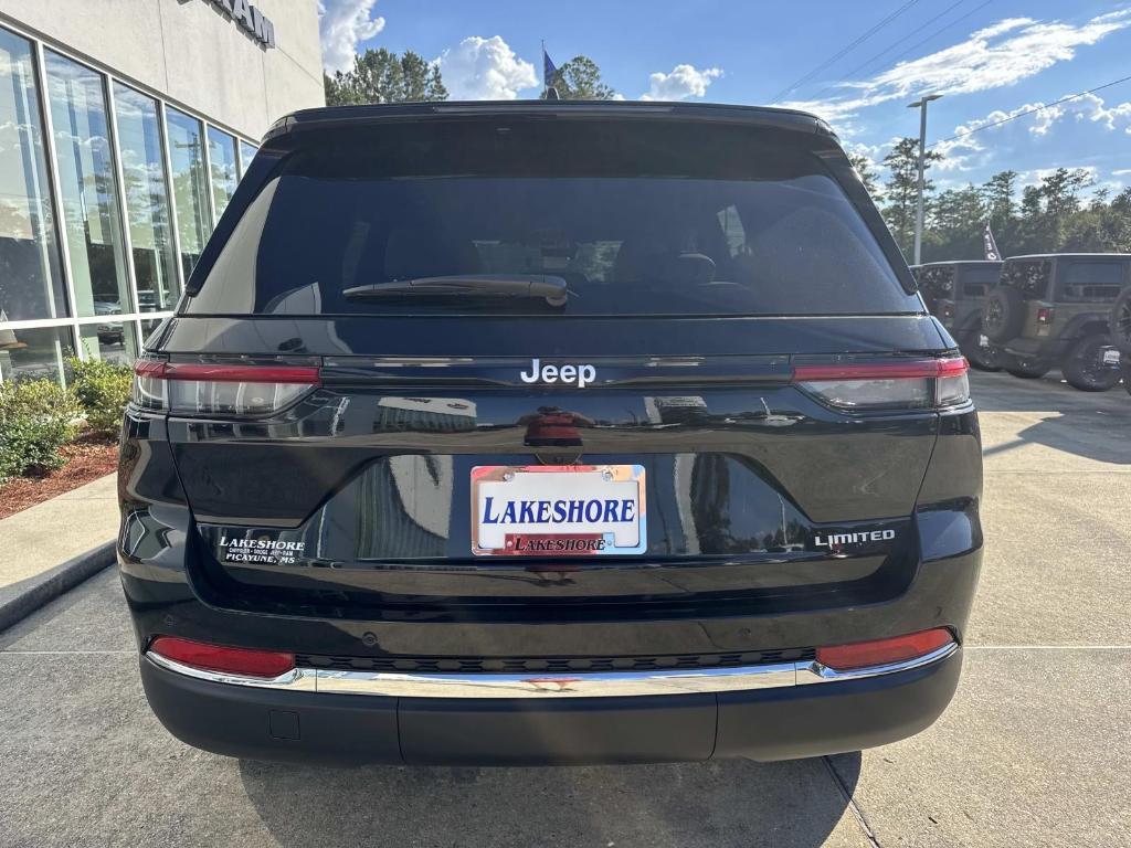 new 2025 Jeep Grand Cherokee car, priced at $46,120