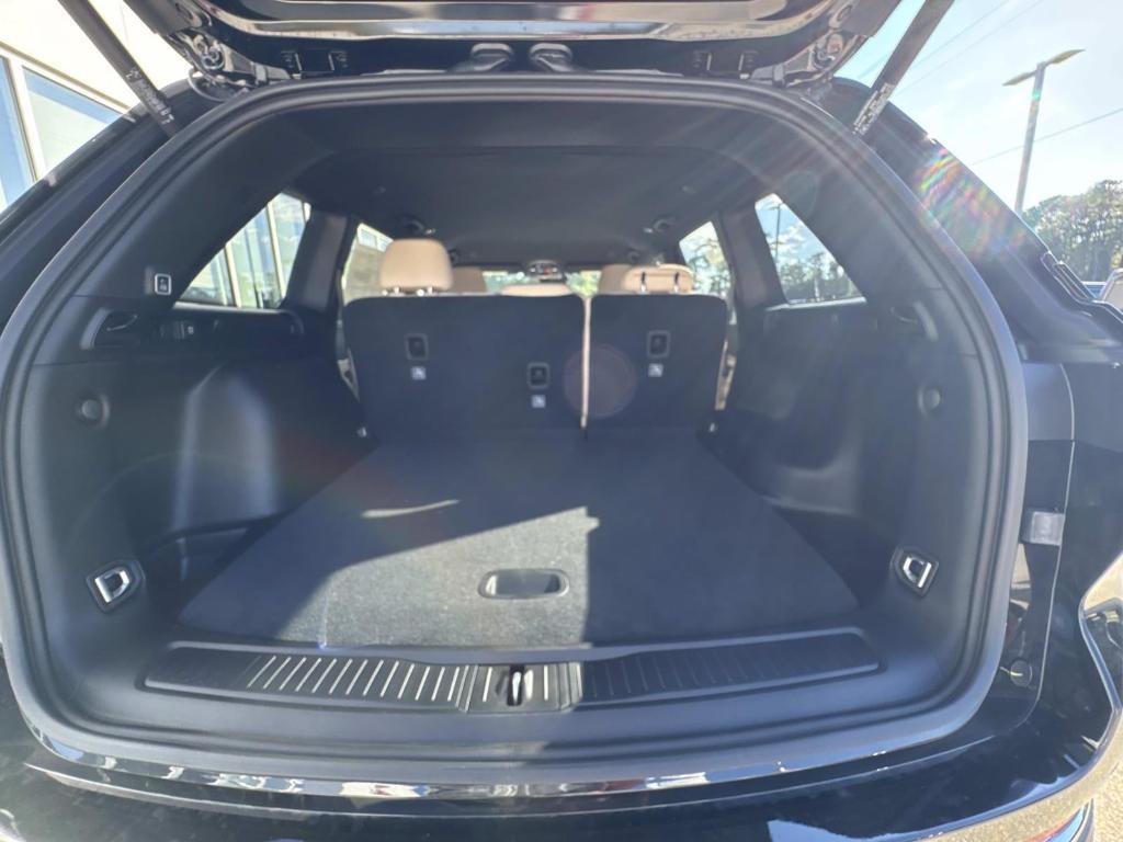 new 2025 Jeep Grand Cherokee car, priced at $46,120