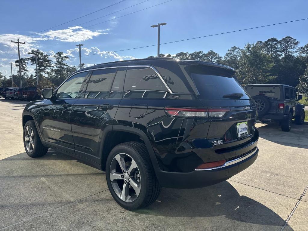 new 2025 Jeep Grand Cherokee car, priced at $46,120