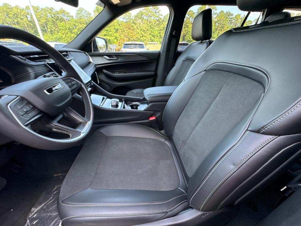 new 2025 Jeep Grand Cherokee L car, priced at $44,875