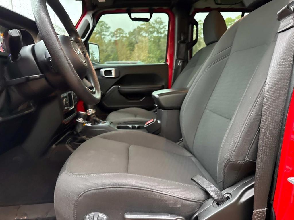 used 2019 Jeep Wrangler Unlimited car, priced at $28,998