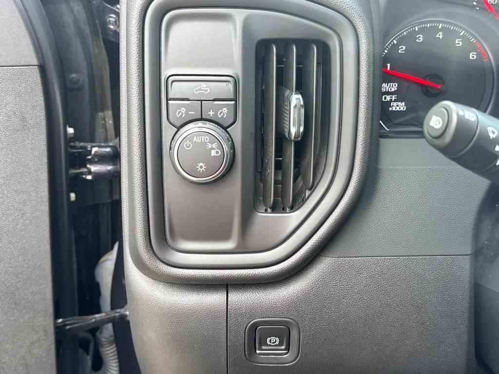 used 2022 Chevrolet Silverado 1500 car, priced at $31,598