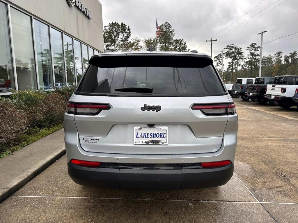 new 2024 Jeep Grand Cherokee L car, priced at $48,170