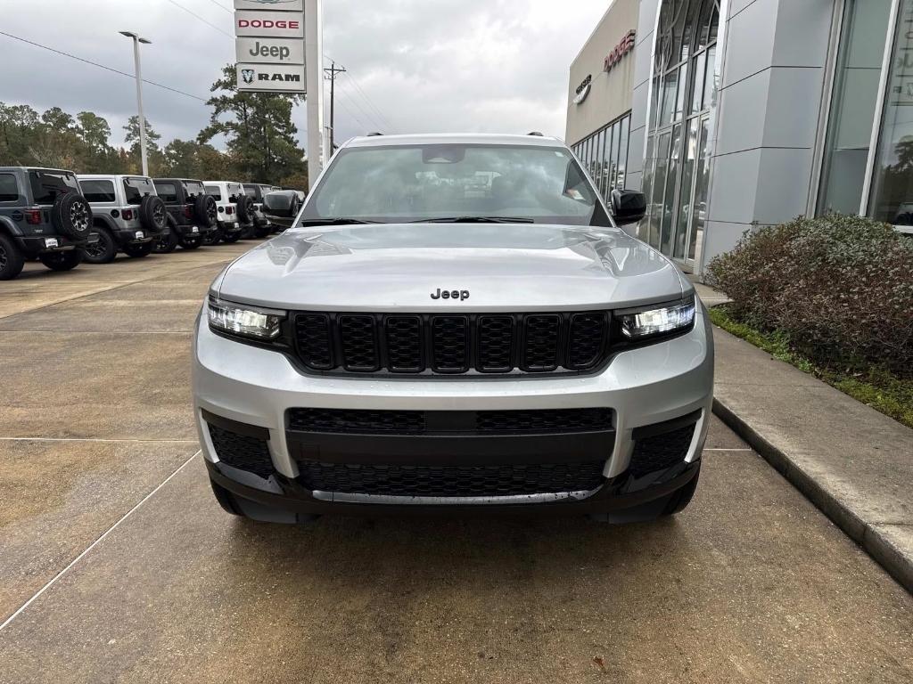 new 2024 Jeep Grand Cherokee L car, priced at $48,170