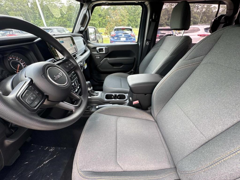 new 2025 Jeep Wrangler car, priced at $35,780