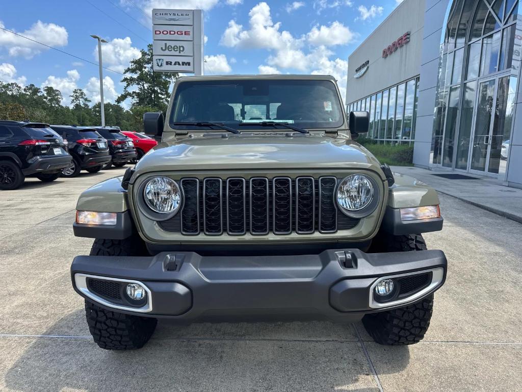 new 2025 Jeep Gladiator car, priced at $46,435