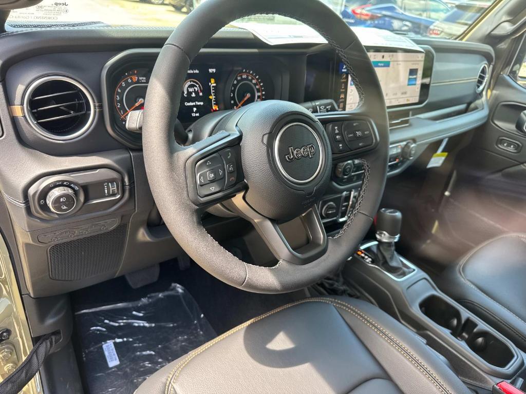 new 2025 Jeep Gladiator car, priced at $46,435