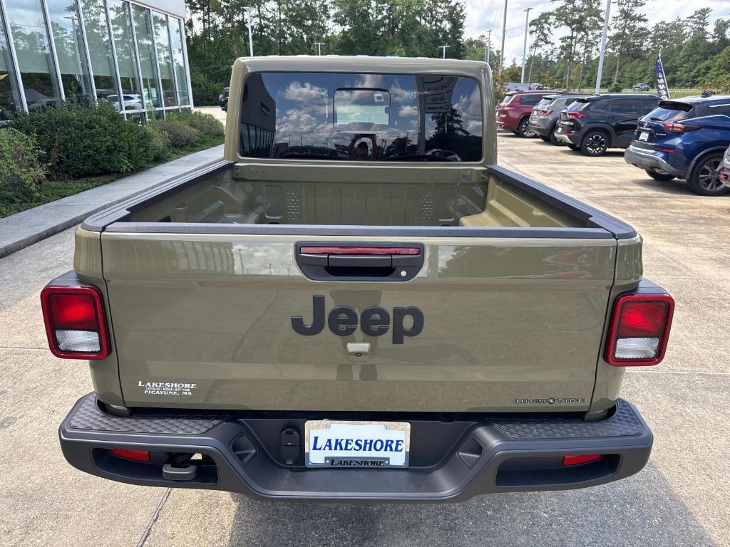 new 2025 Jeep Gladiator car, priced at $46,435