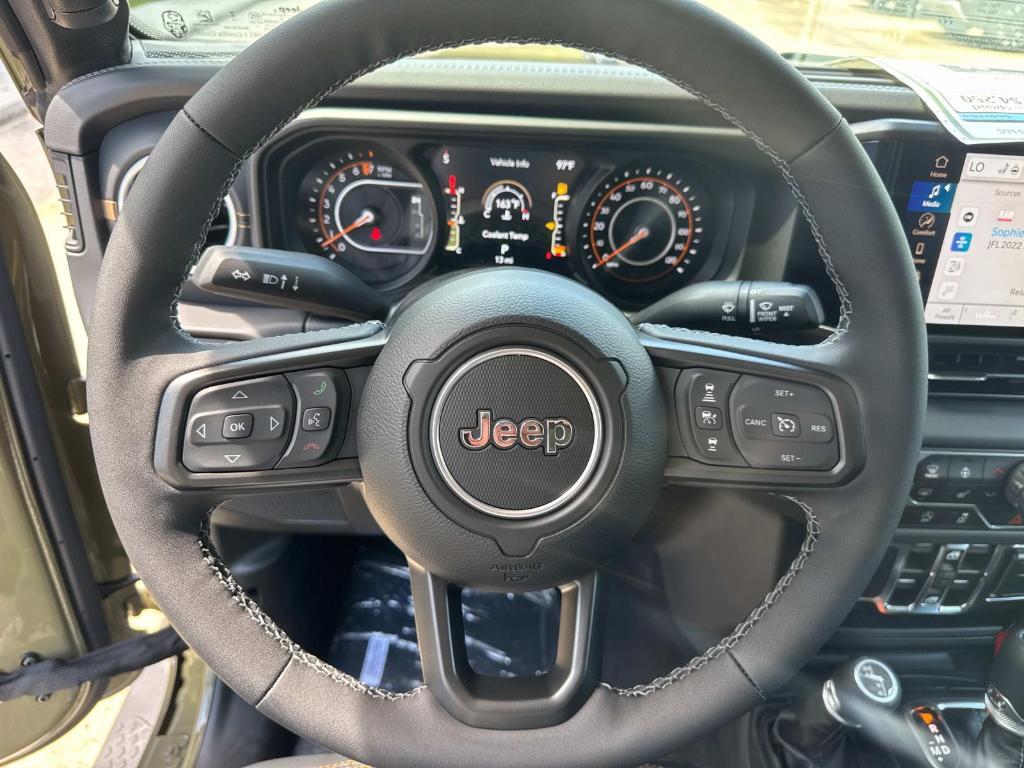 new 2025 Jeep Gladiator car, priced at $46,435
