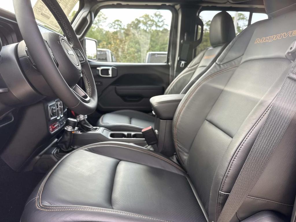 new 2025 Jeep Gladiator car, priced at $57,315