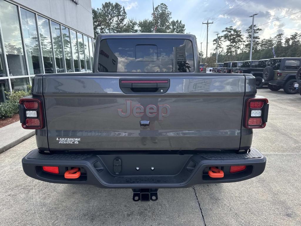 new 2025 Jeep Gladiator car, priced at $57,315