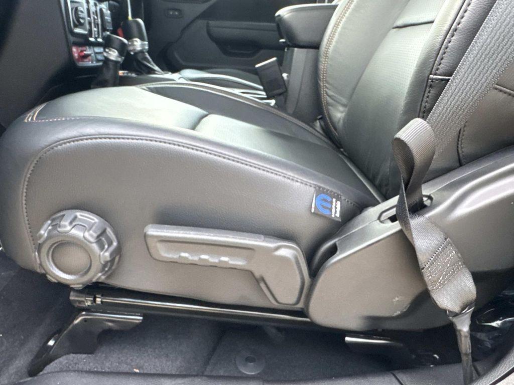 new 2025 Jeep Gladiator car, priced at $57,215