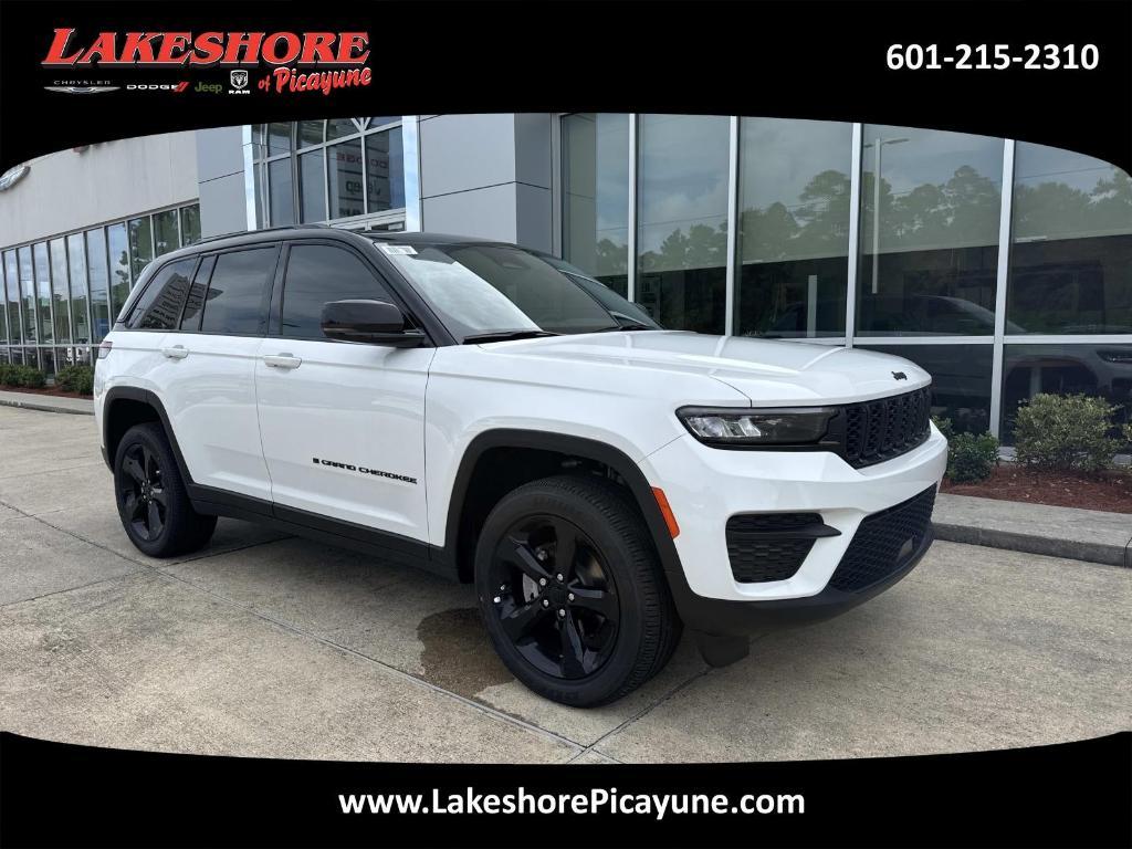 new 2025 Jeep Grand Cherokee car, priced at $49,980