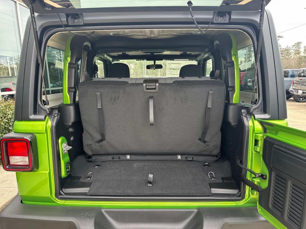 new 2025 Jeep Wrangler car, priced at $37,870
