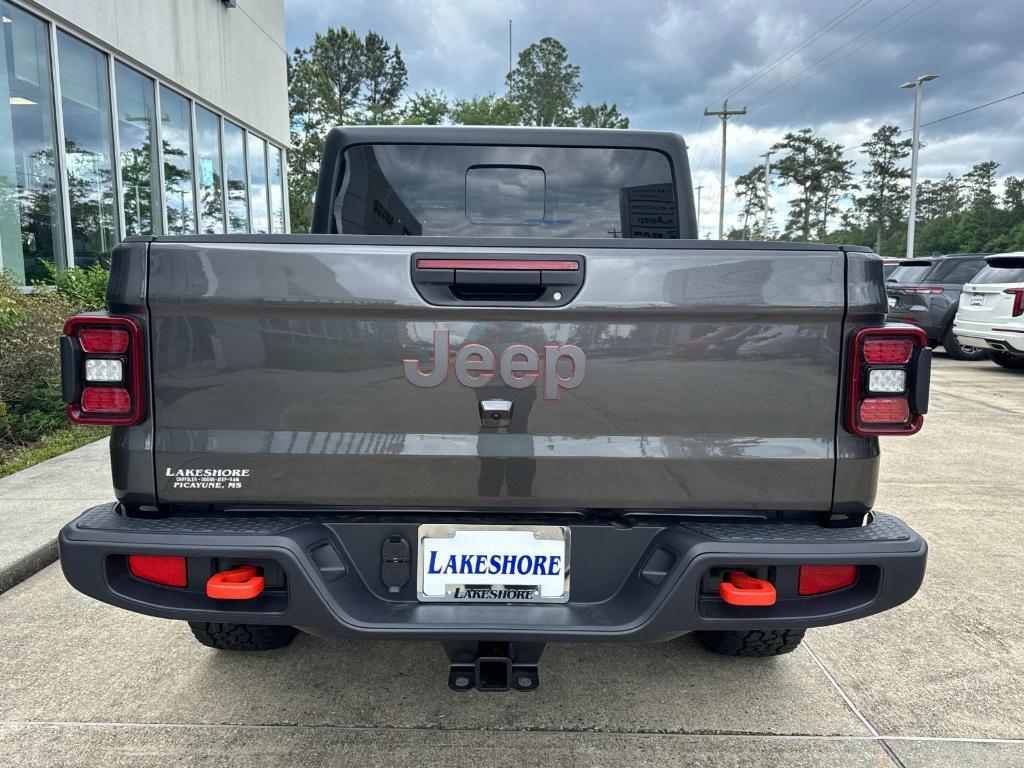 new 2025 Jeep Gladiator car, priced at $57,575