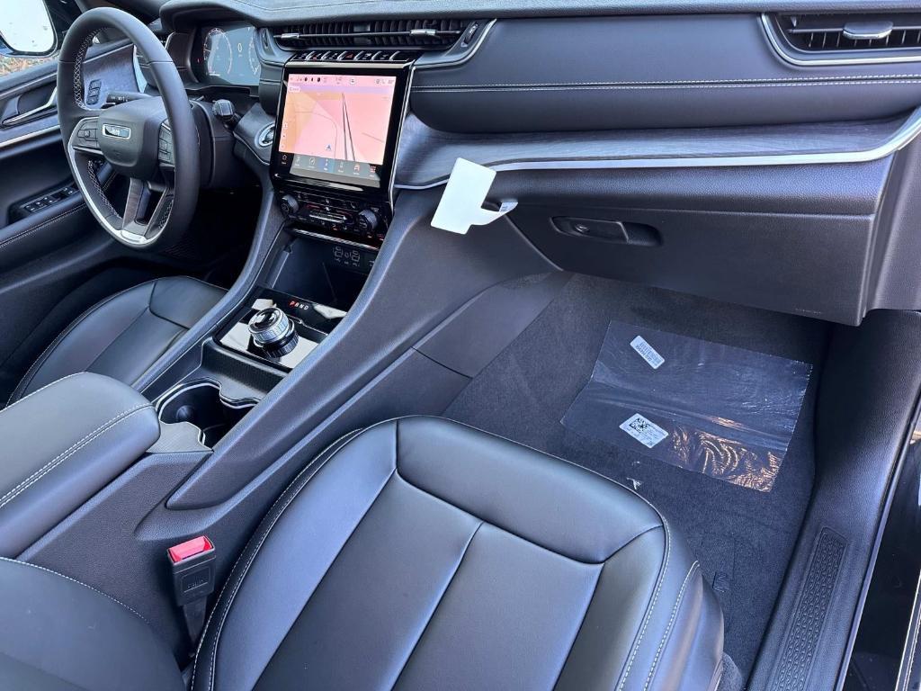 new 2025 Jeep Grand Cherokee L car, priced at $45,520