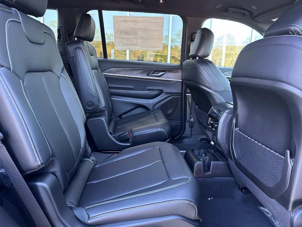 new 2025 Jeep Grand Cherokee L car, priced at $45,520