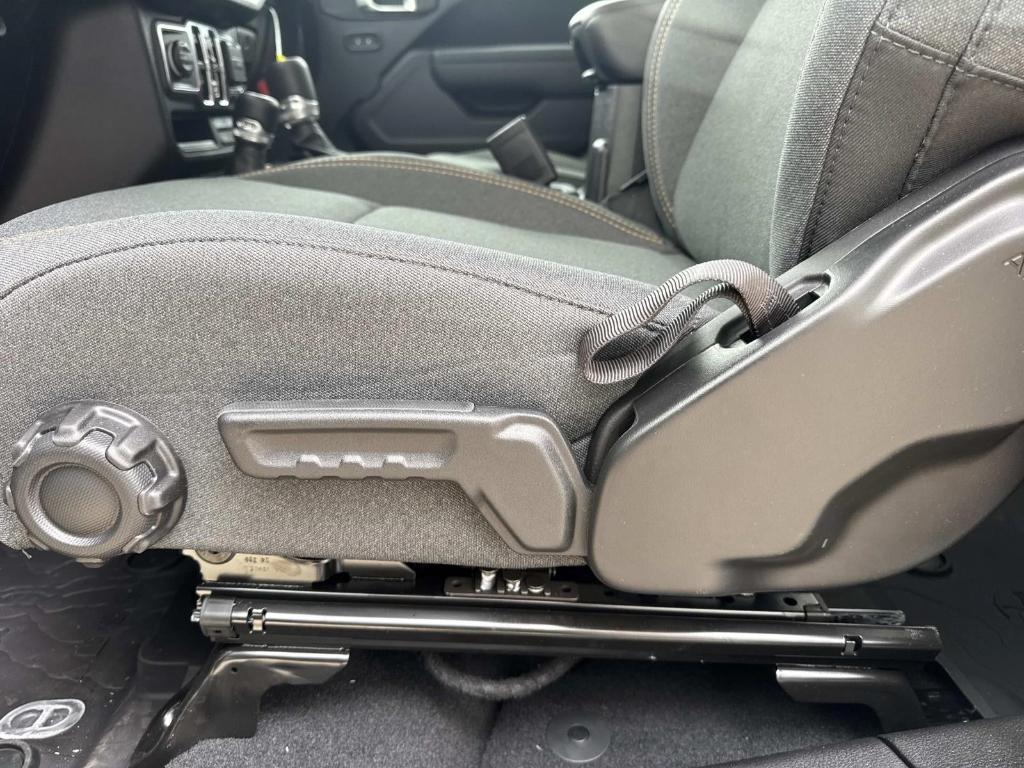 new 2025 Jeep Wrangler car, priced at $50,440