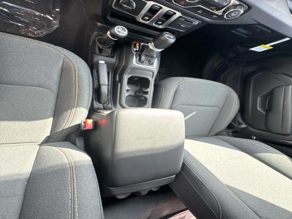 new 2025 Jeep Wrangler car, priced at $35,940