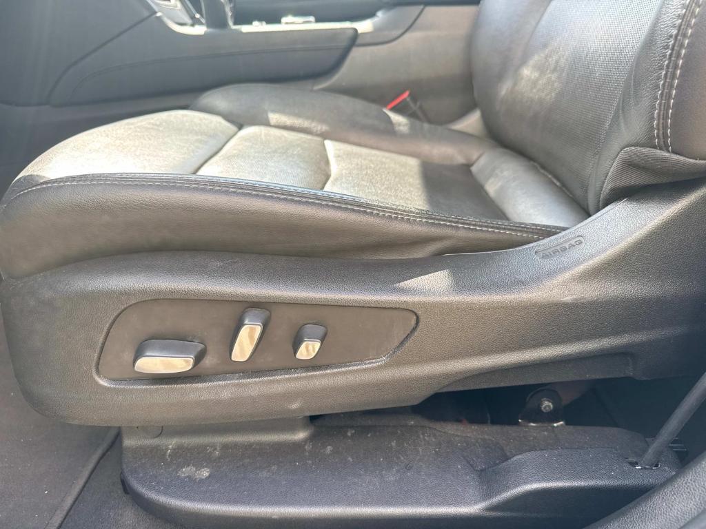 used 2020 Cadillac XT6 car, priced at $26,998