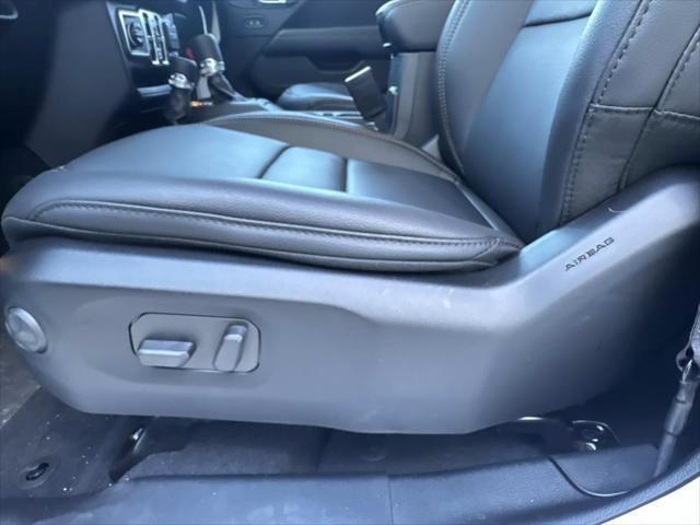 new 2026 Jeep Wrangler car, priced at $44,885