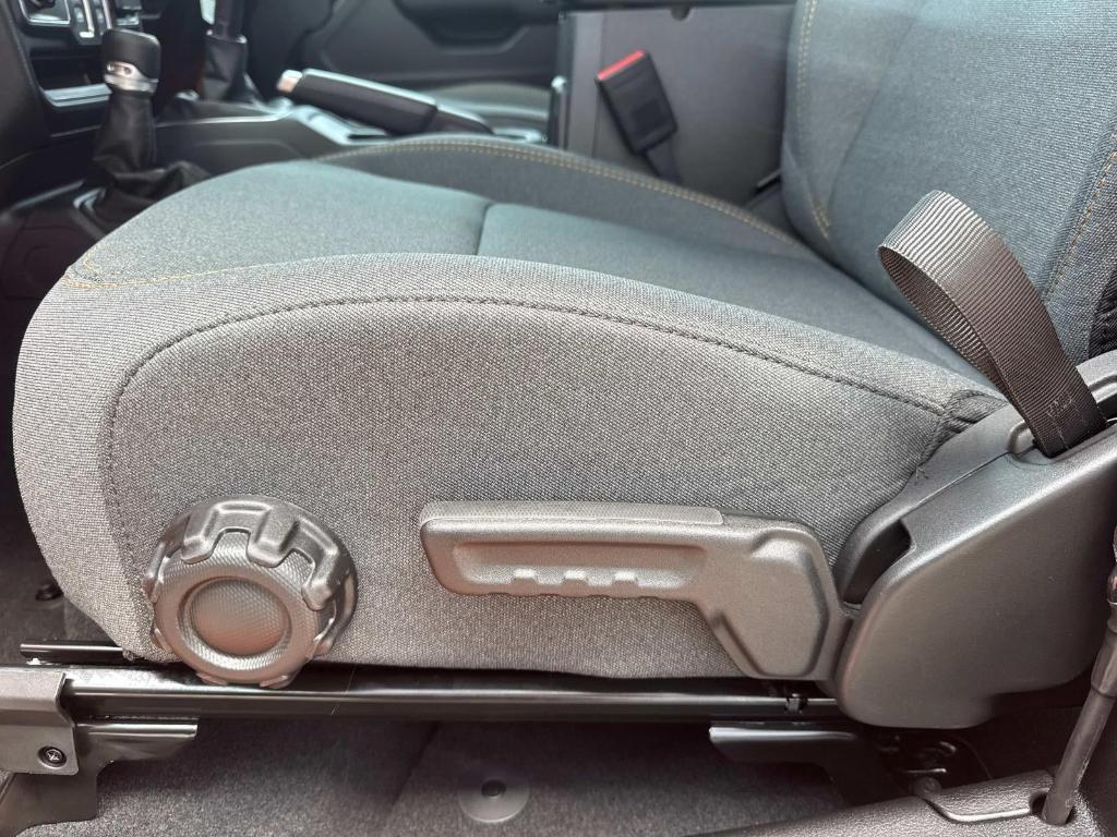 new 2025 Jeep Wrangler car, priced at $34,940