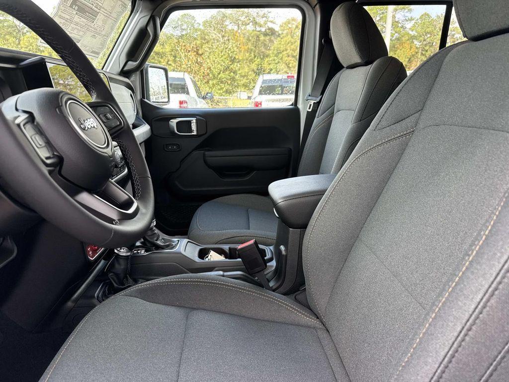 new 2026 Jeep Gladiator car