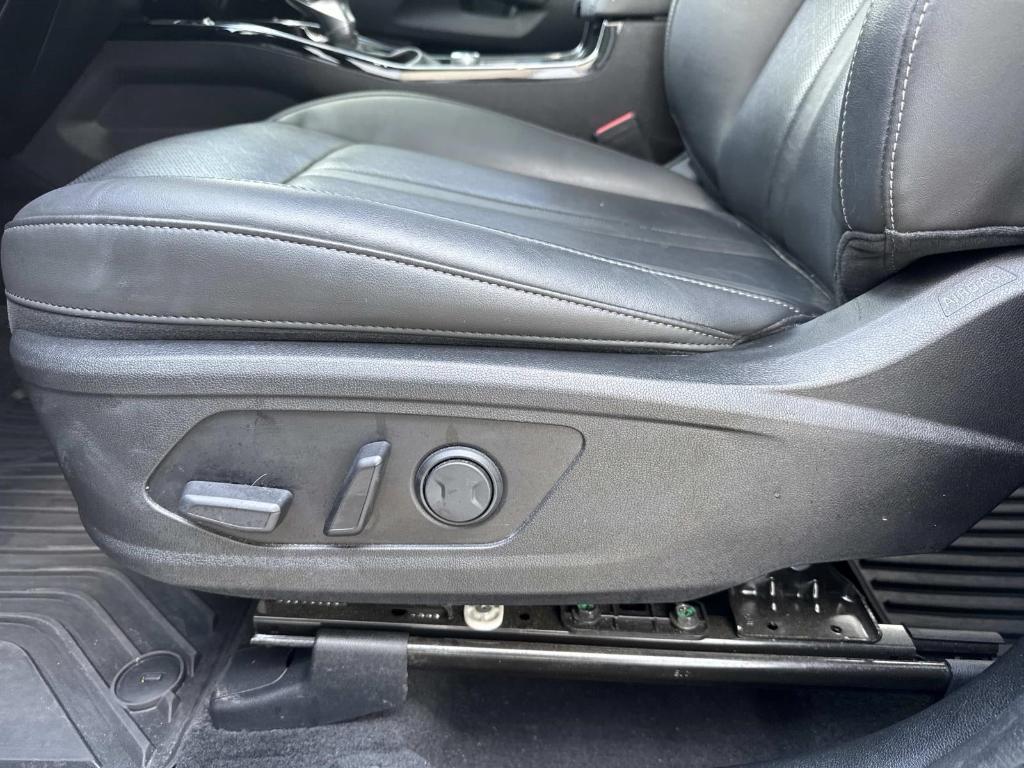 used 2022 Kia Sorento car, priced at $27,888