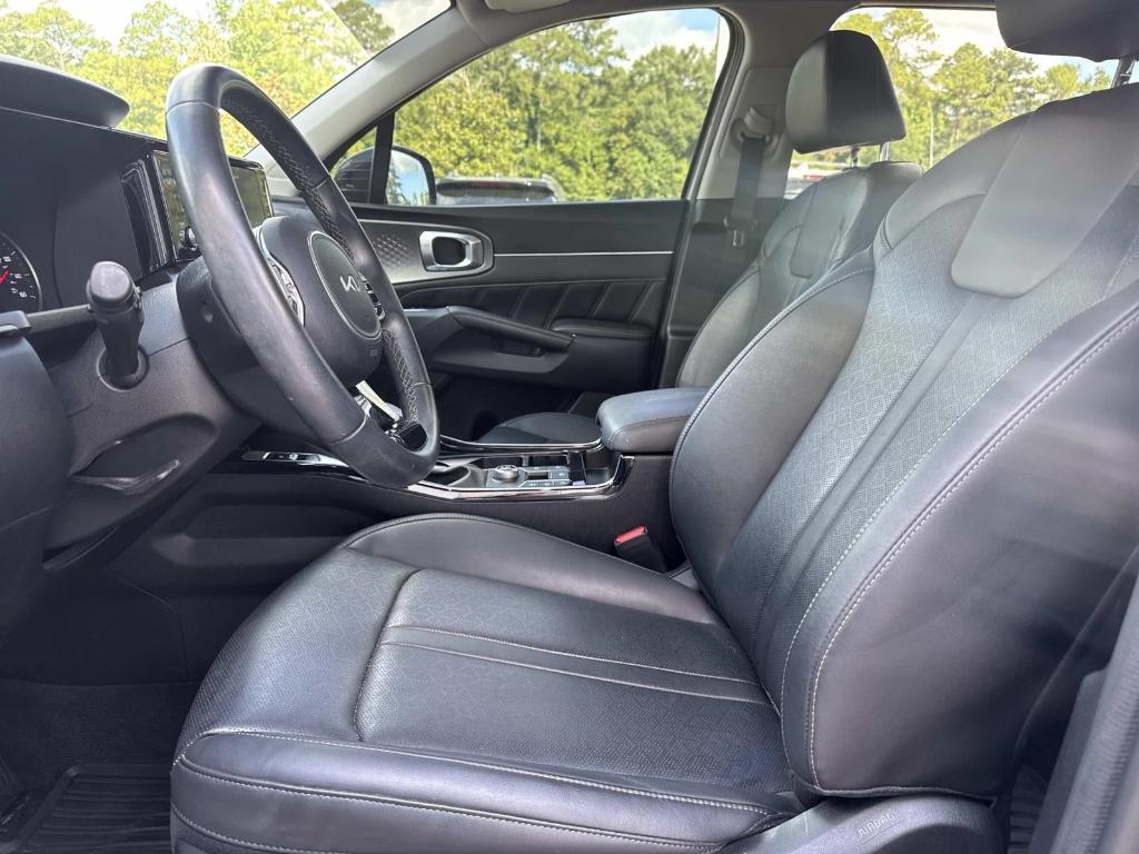 used 2022 Kia Sorento car, priced at $27,888