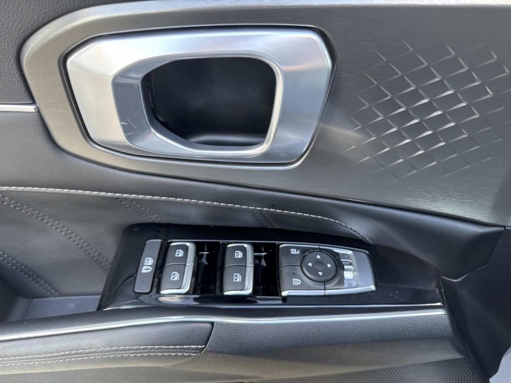 used 2022 Kia Sorento car, priced at $27,888