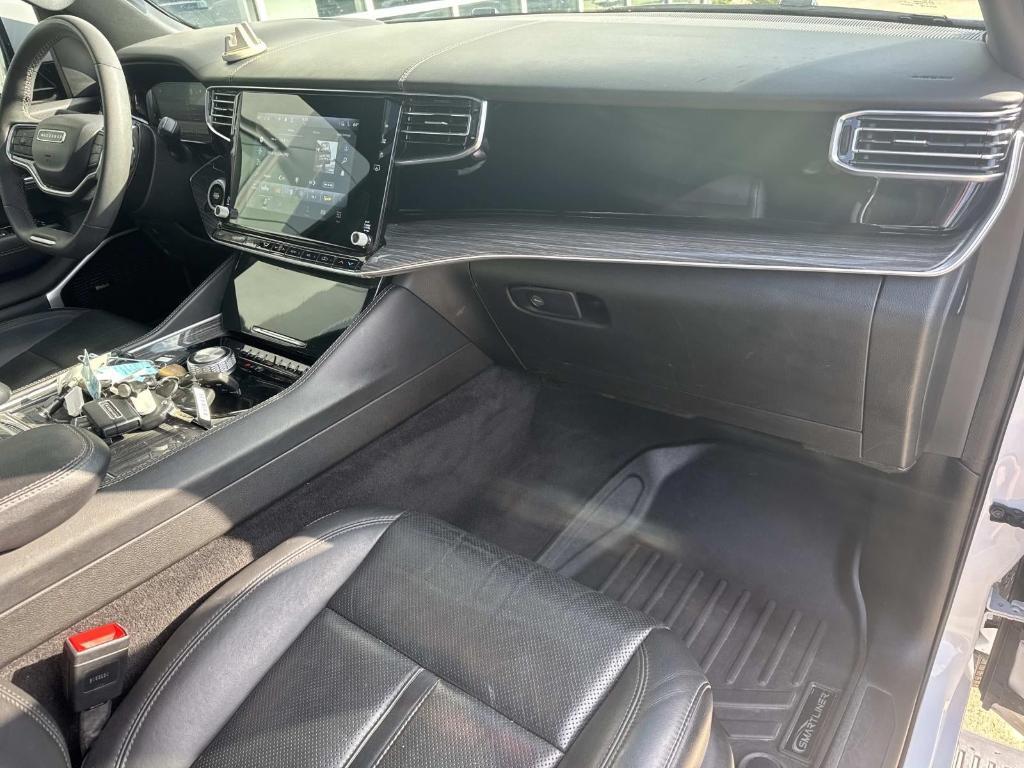 used 2022 Jeep Wagoneer car, priced at $38,998